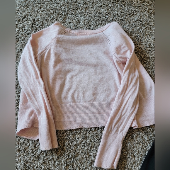 Little girls' light pink sweater with shiny buttons - Picture 3 of 4